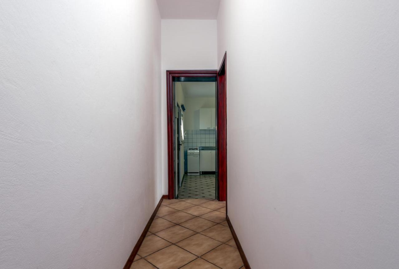 Family Friendly Apartments With A Swimming Pool Valbandon, Fazana - 2201 Stinjan Exterior photo
